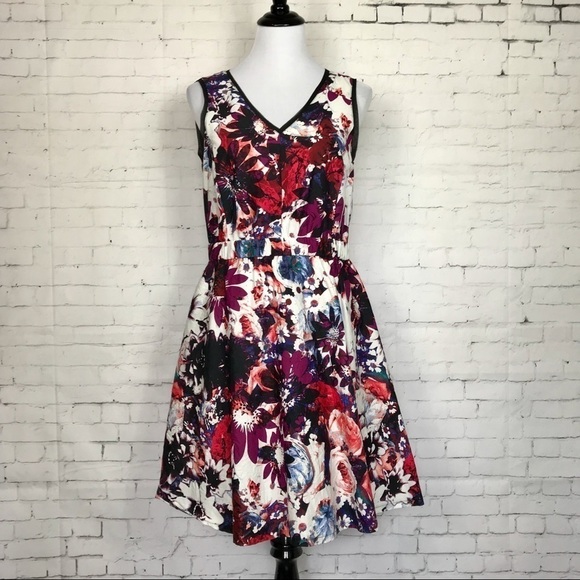 Simply Vera Dresses & Skirts - SIMPLY Vera Dress